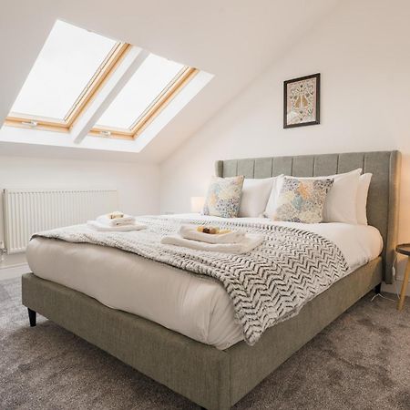 Beautifully Done 5 Bed Barn Conversion In Heswall - Sleeps Up To 10 Exterior photo