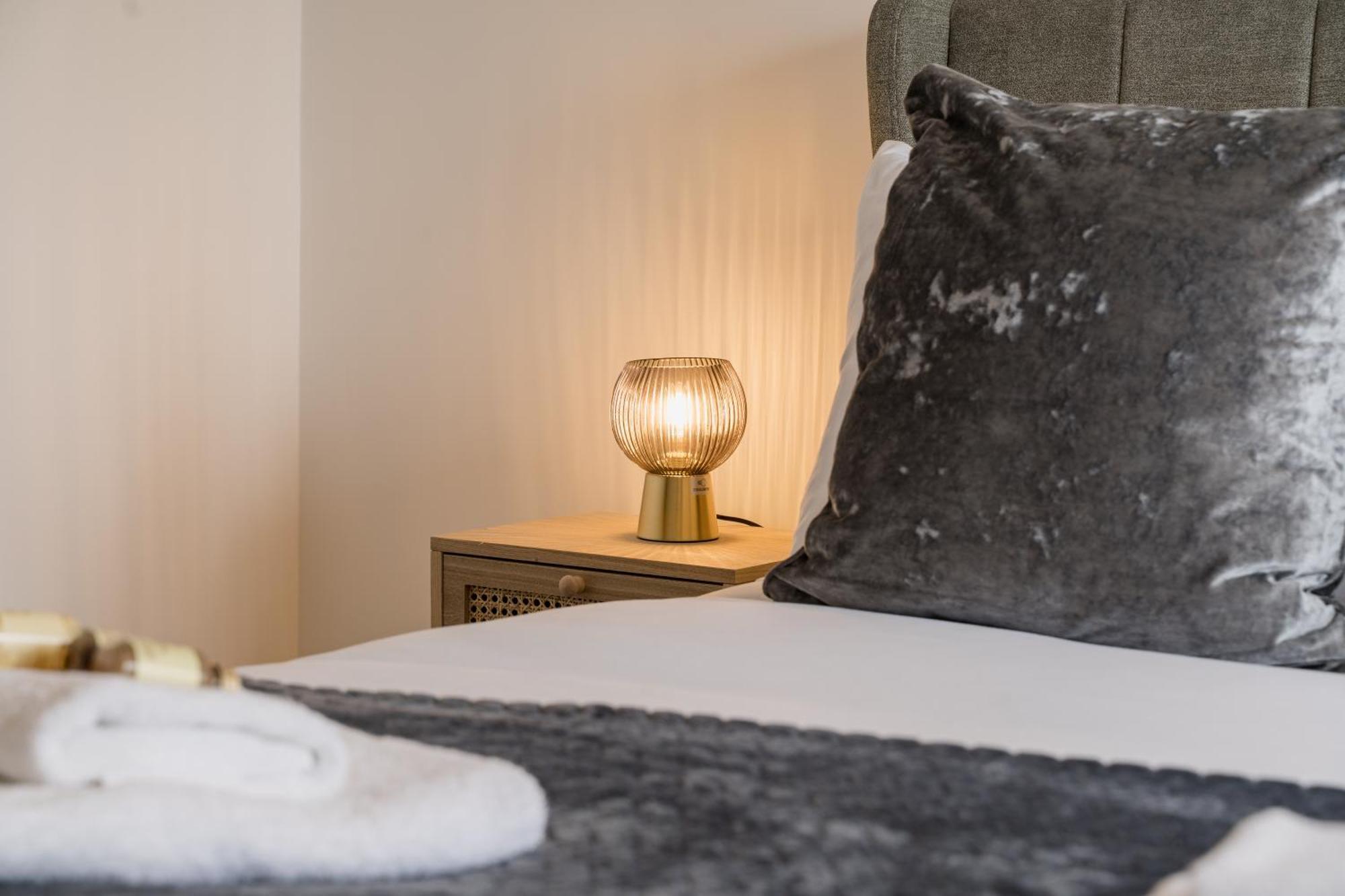 Beautifully Done 5 Bed Barn Conversion In Heswall - Sleeps Up To 10 Exterior photo